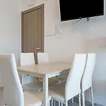 Planet 203 Apartment *