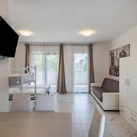 Planet 203 Apartment