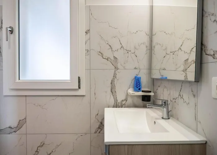 Apartment Planet 203